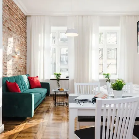 Old Time Apartment *